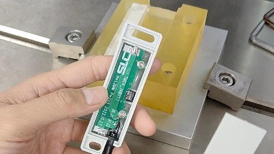 超聲波焊接機(jī)在傳感器組件焊接
